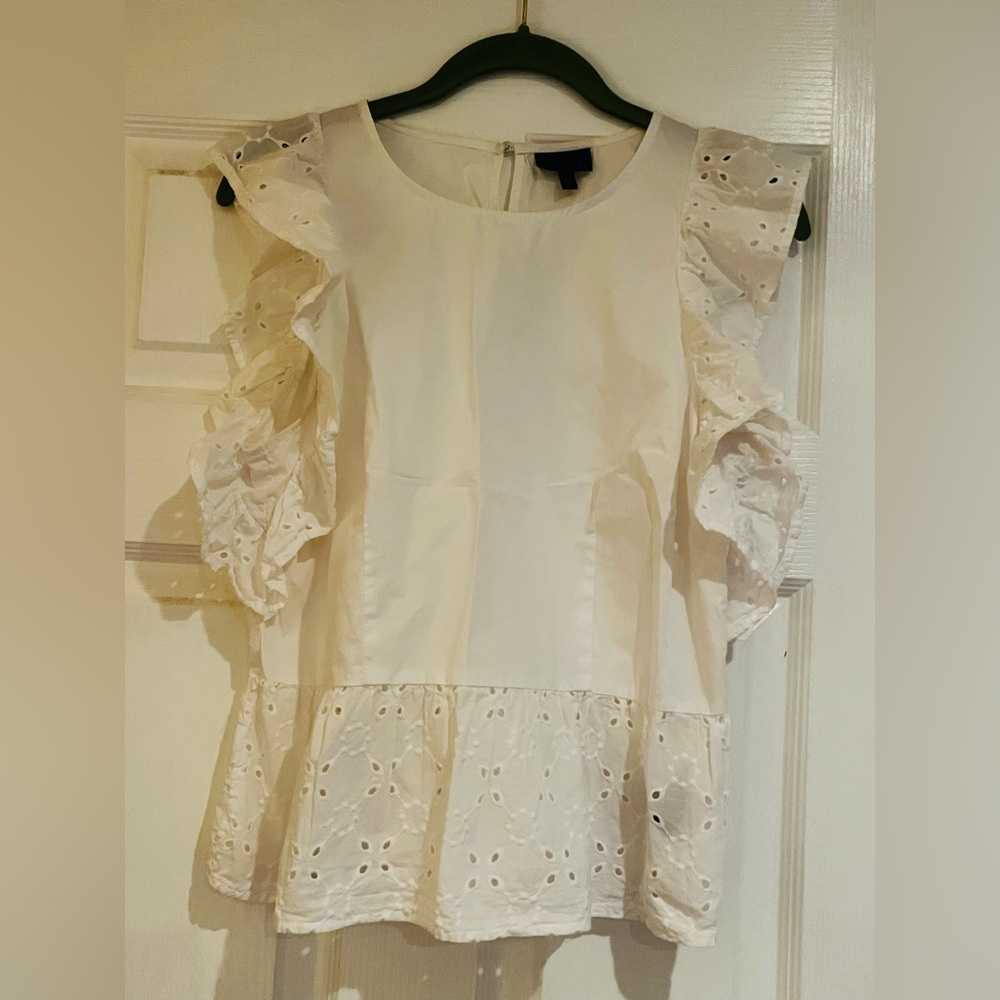 Who What Wear Eyelet Top Size Medium